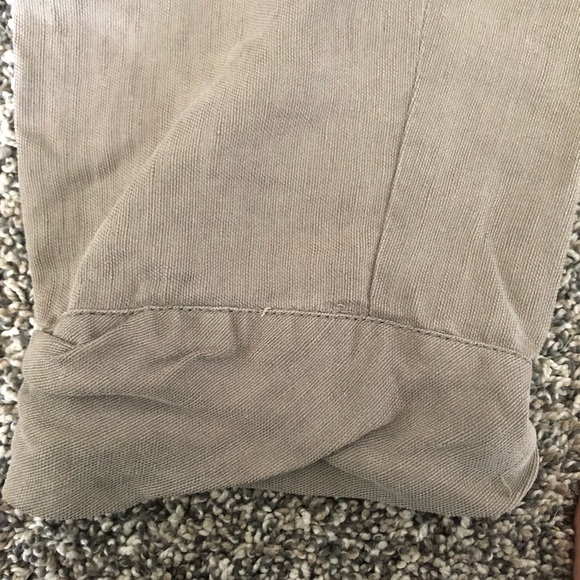 WILFRED/ ARITZIA Linen Grey trousers - Picture 14 of 16